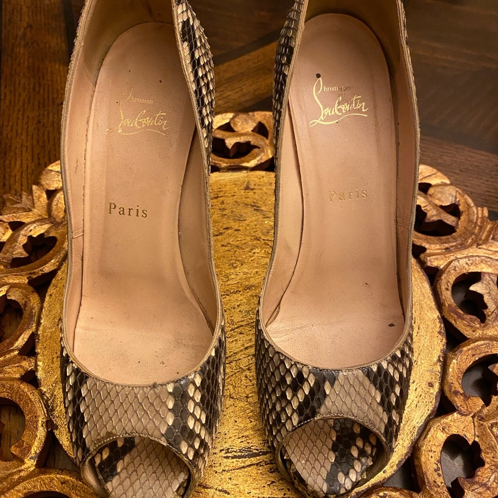 Womens heels Christian Louboutin size 39